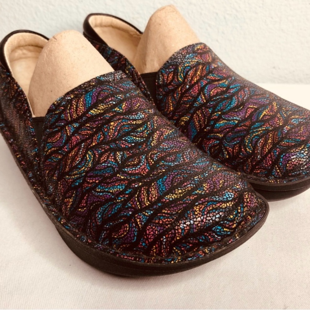 Algeria Multicolor Patterned Women's Mules new w/o tags in excellent condition